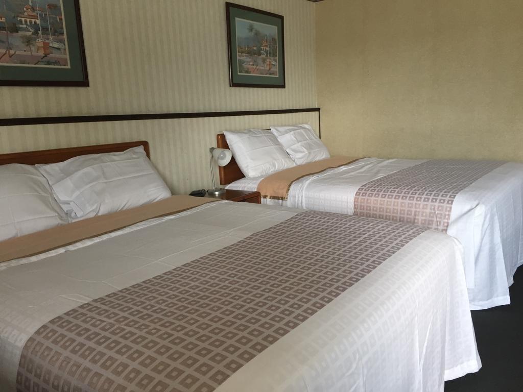 Stay Plus Inn Haines City Chambre photo
